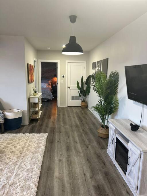 Modern Loft!/Free Parking/Long Stay Friendly! Детройт Екстер'єр фото